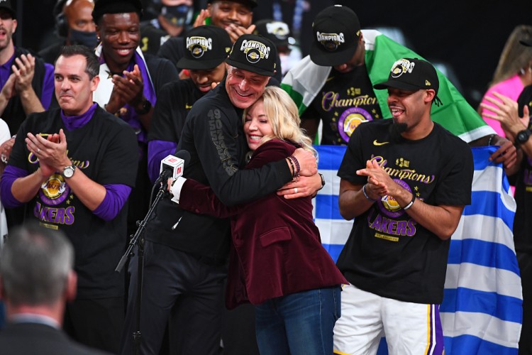 百家乐试玩-里奇·保罗：我们一直受到很好的对待 珍妮和詹眉一起赢得了冠军